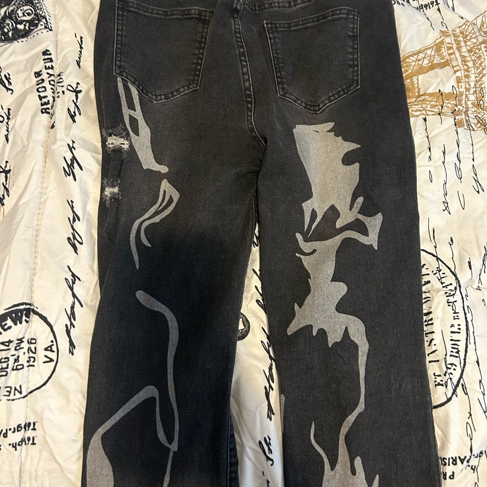 SHEIN Black and Gray Straight Leg Jeans